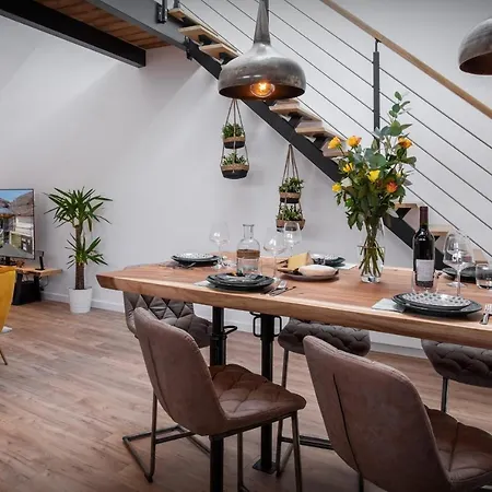 Loftyaute - Ovo Network Appartement